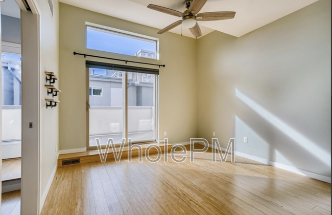 Building Photo - 2331 Glenarm Pl