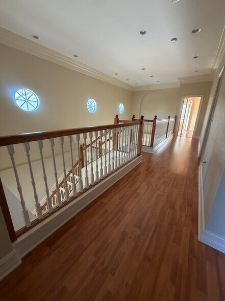 Building Photo - 10998 Goodwin St