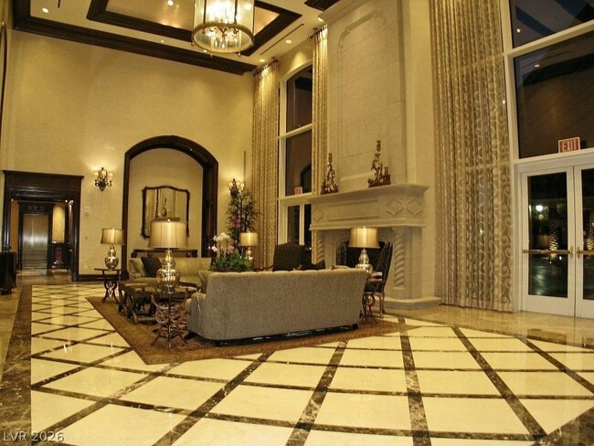 Building Photo - 2747 Paradise Rd