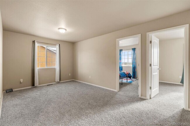 Building Photo - 7643 Sand Lake Heights