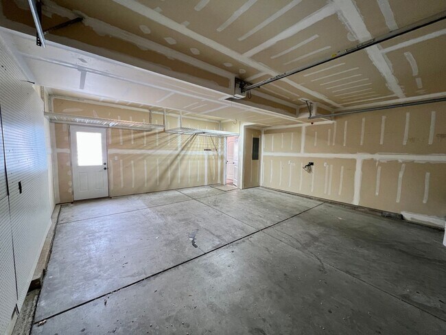 Building Photo - 1514 61st Ave