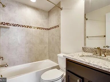 Upstairs bathroom #1 - 521 S Linwood Ave