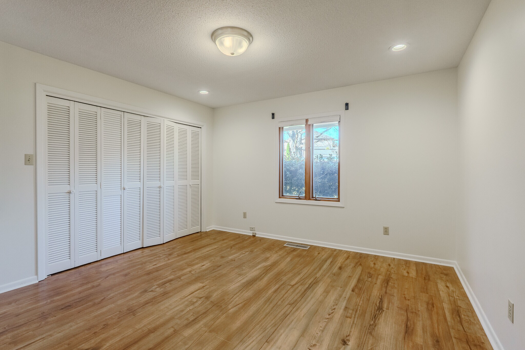 Building Photo - 218 Baltusrol Rd