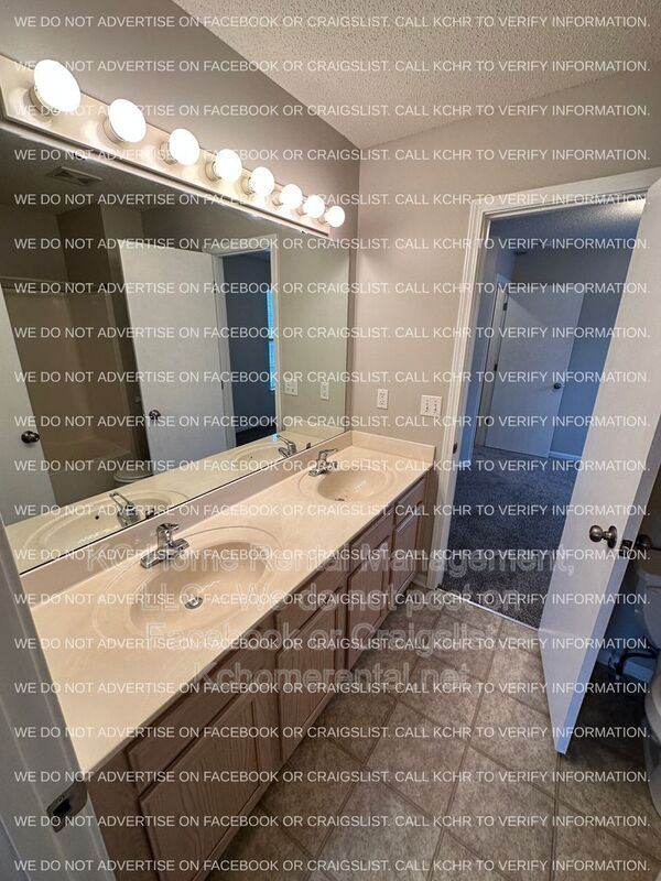 Building Photo - 8657 NE 97th St