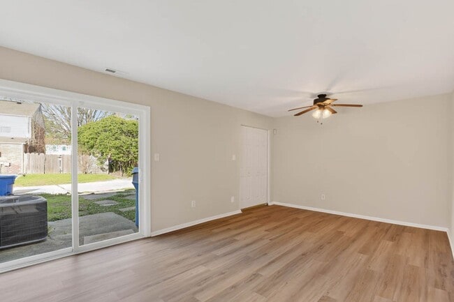 Building Photo - Updated 3BR Home in Virginia Beach with Modern Finishes & Prime Location