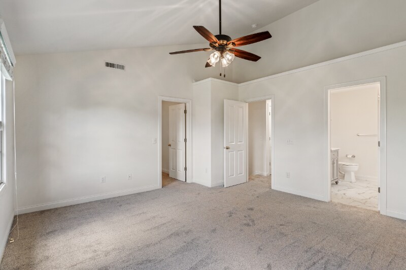 Building Photo - 12735 Edgemont Way