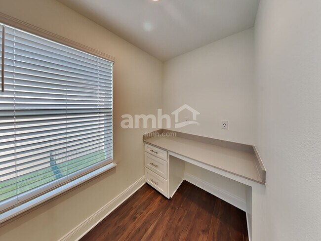 Building Photo - 2518 Sunrise Ct