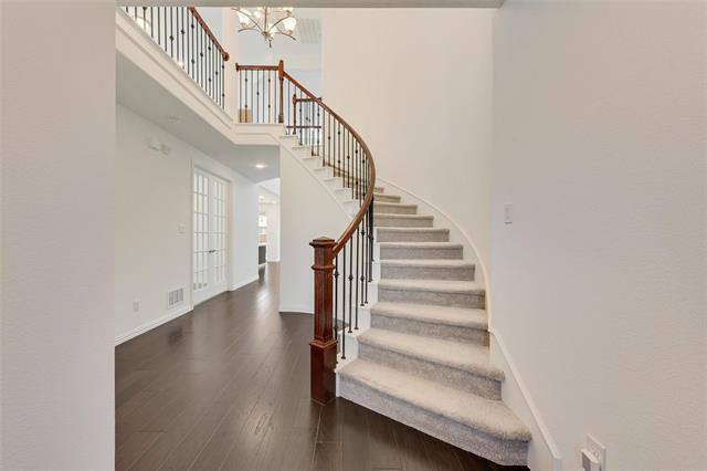 Building Photo - 6915 Barnes Dr