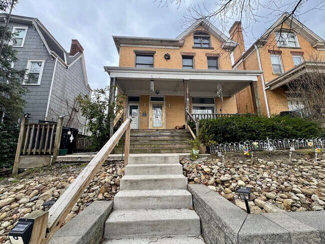 Building Photo - 111 S Ohio St