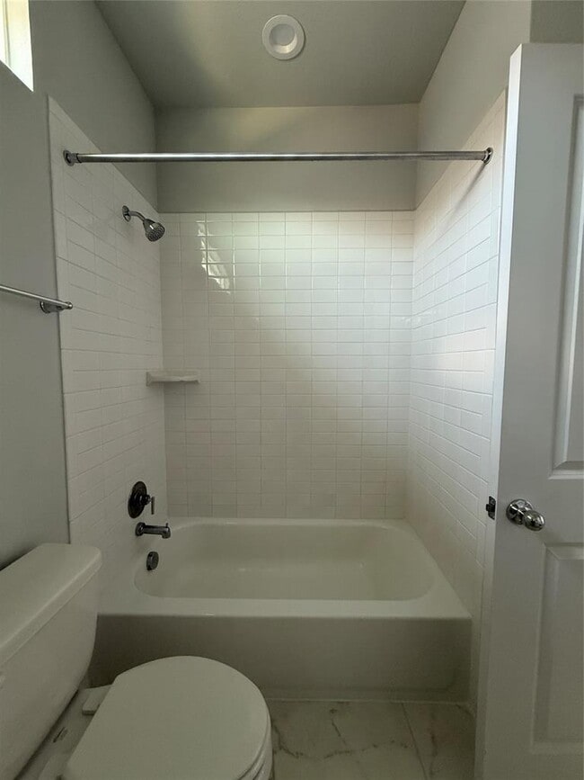 Building Photo - 2203 Grenache Dr