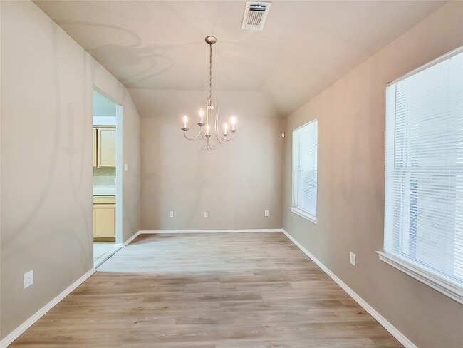 Building Photo - 2731 Trinity Glen Ln
