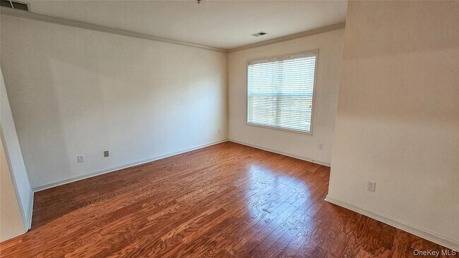 Building Photo - 306 Canter Ct