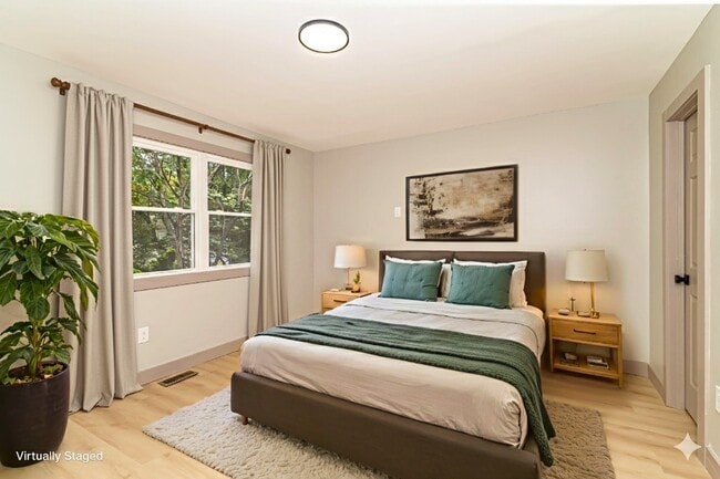 Building Photo - 4 Magnolia Ct