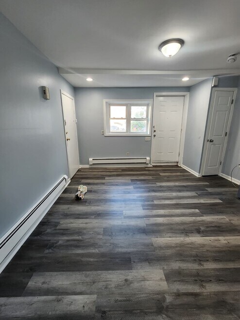 Building Photo - 277 Clinton Pl