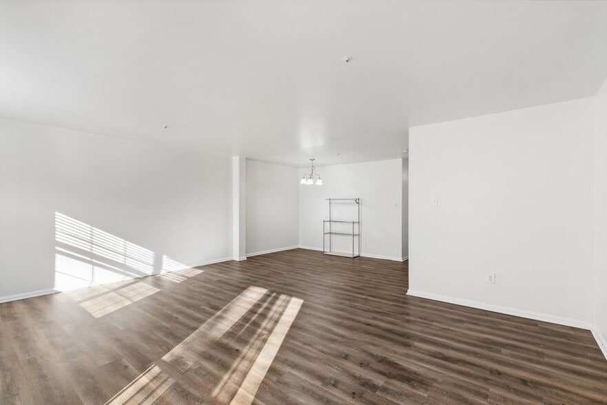 Building Photo - 3507 Corn Stream Rd