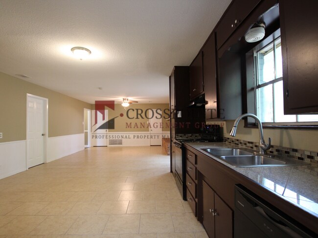 Building Photo - Coming Soon! Delightful 3-Bedroom Home in Tyler!