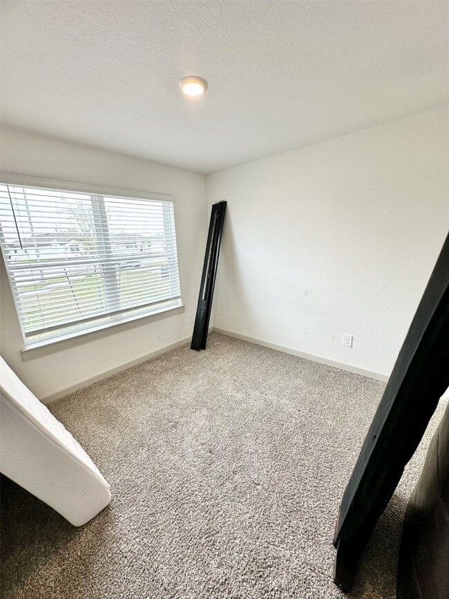 Building Photo - 14510 Rain Tree Dr