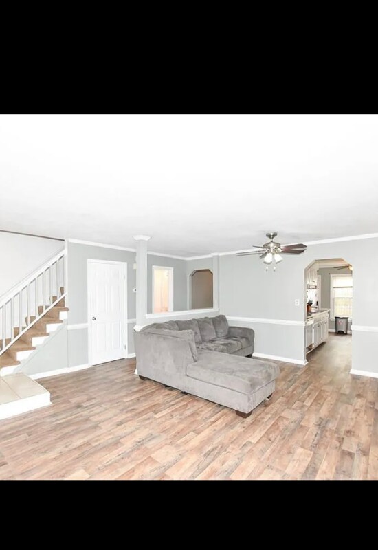 Building Photo - 5661 Campus Dr