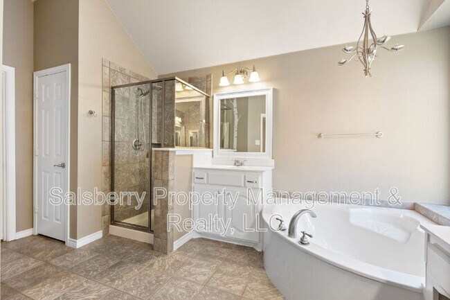 Building Photo - 9313 Bayard St