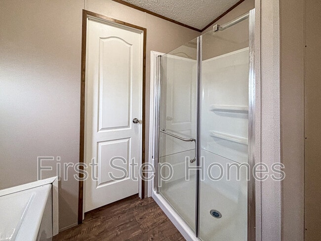 Building Photo - 618 San Rafael