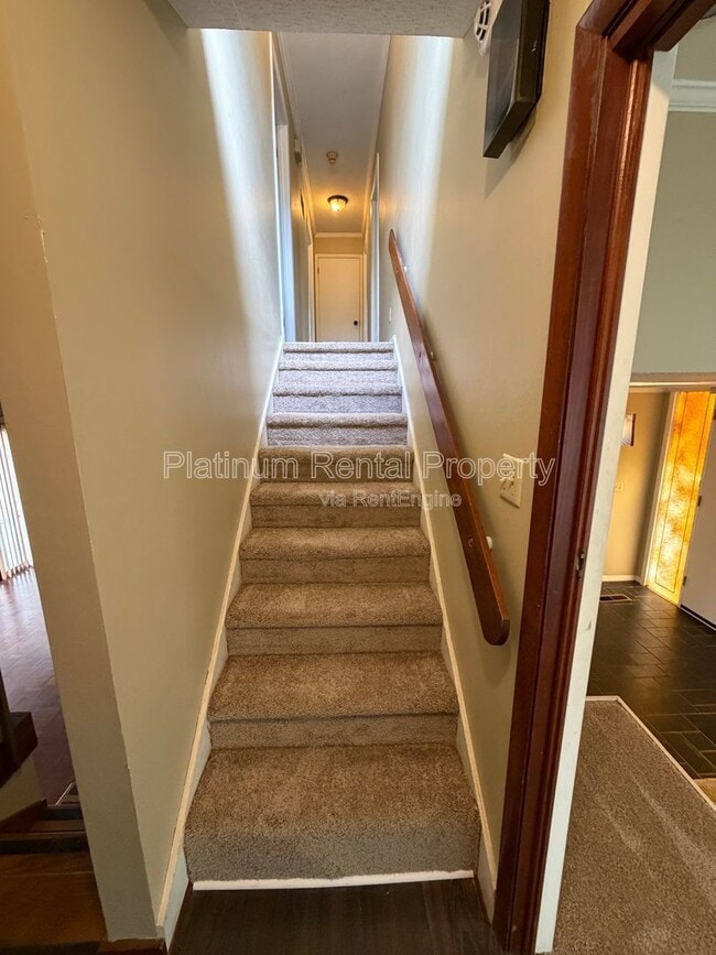 Building Photo - 2867 Monica Ct SW