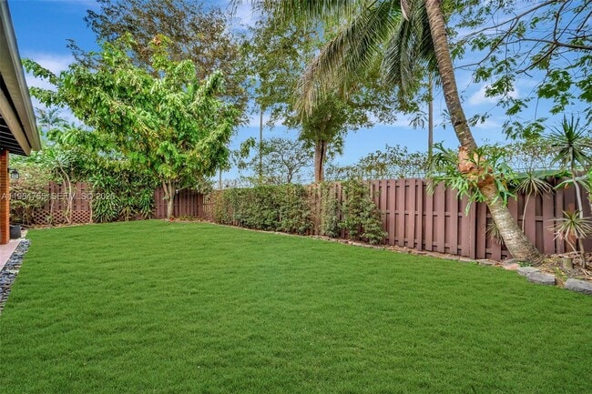 Building Photo - 10880 NW 58th Terrace