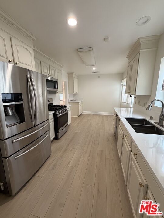 Building Photo - 9220 Monte Mar Dr