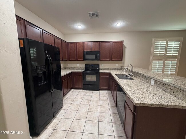 Building Photo - 10320 W Yuma St