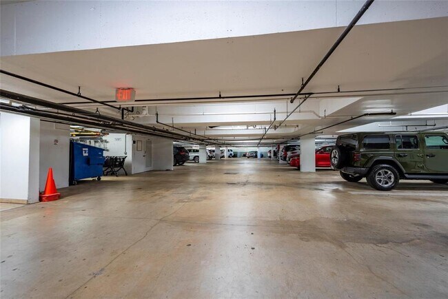 Building Photo - 3101 NE 47th Ct