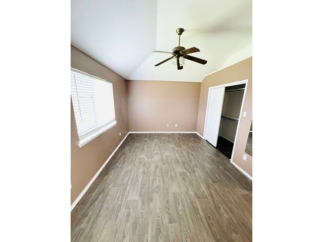 Building Photo - ******4 BEDROOM IN SEAGOVILLE*****