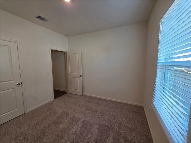 Building Photo - 5903 Grantgrala Dr