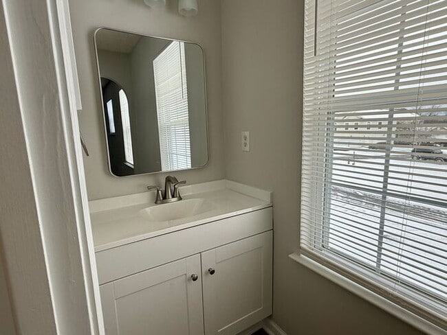 Building Photo - Newly Remodeled 3 Bed, 2.5 Bath in Pataskala