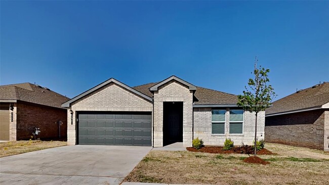 Building Photo - 2901 Firefly Dr