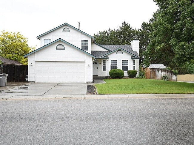 Primary Photo - Spacious 4-Bedroom South Boise Home with F...