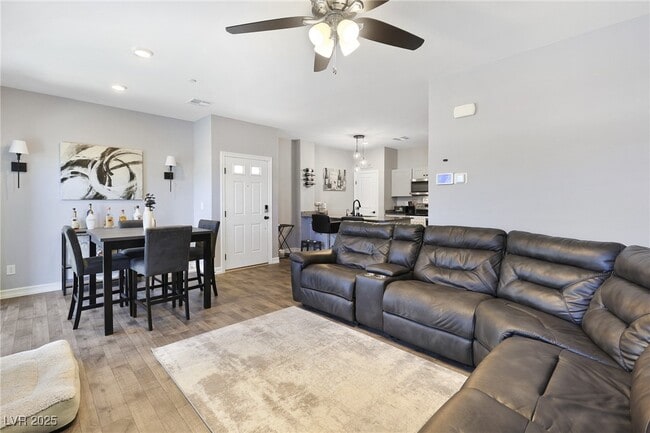 Building Photo - 4202 Lunar Cyn Ave