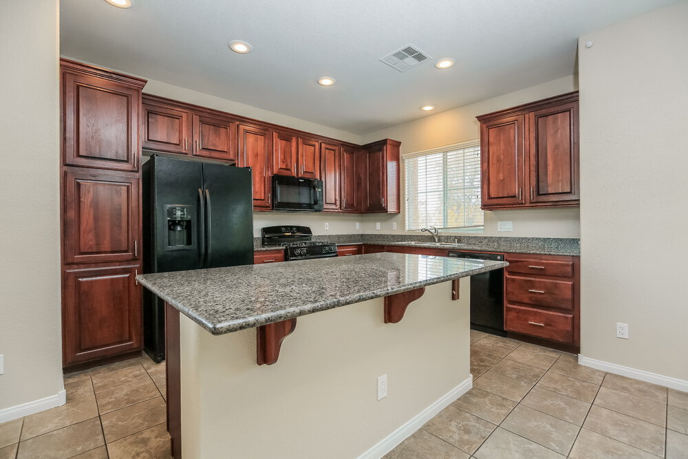 Building Photo - 4786 Cortina Rancho St