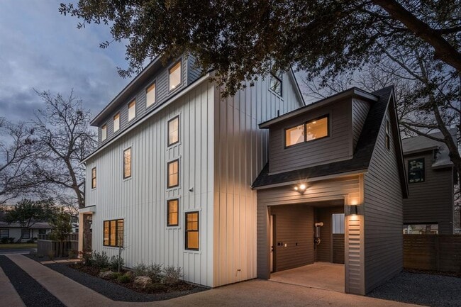 Building Photo - 2709 Stacy Ln