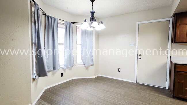 Building Photo - 3407 Durango Ln