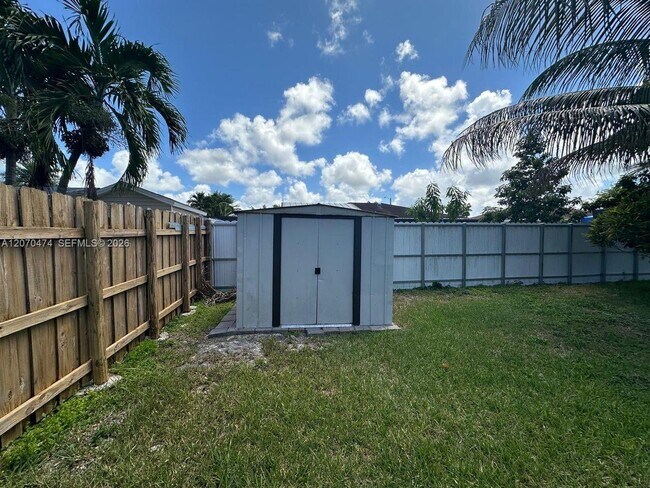 Building Photo - 14152 SW 288th Terrace