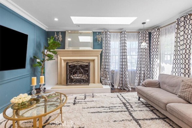 Building Photo - 5201 Sale Ave