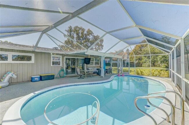 Building Photo - 711 Whitfield Ave