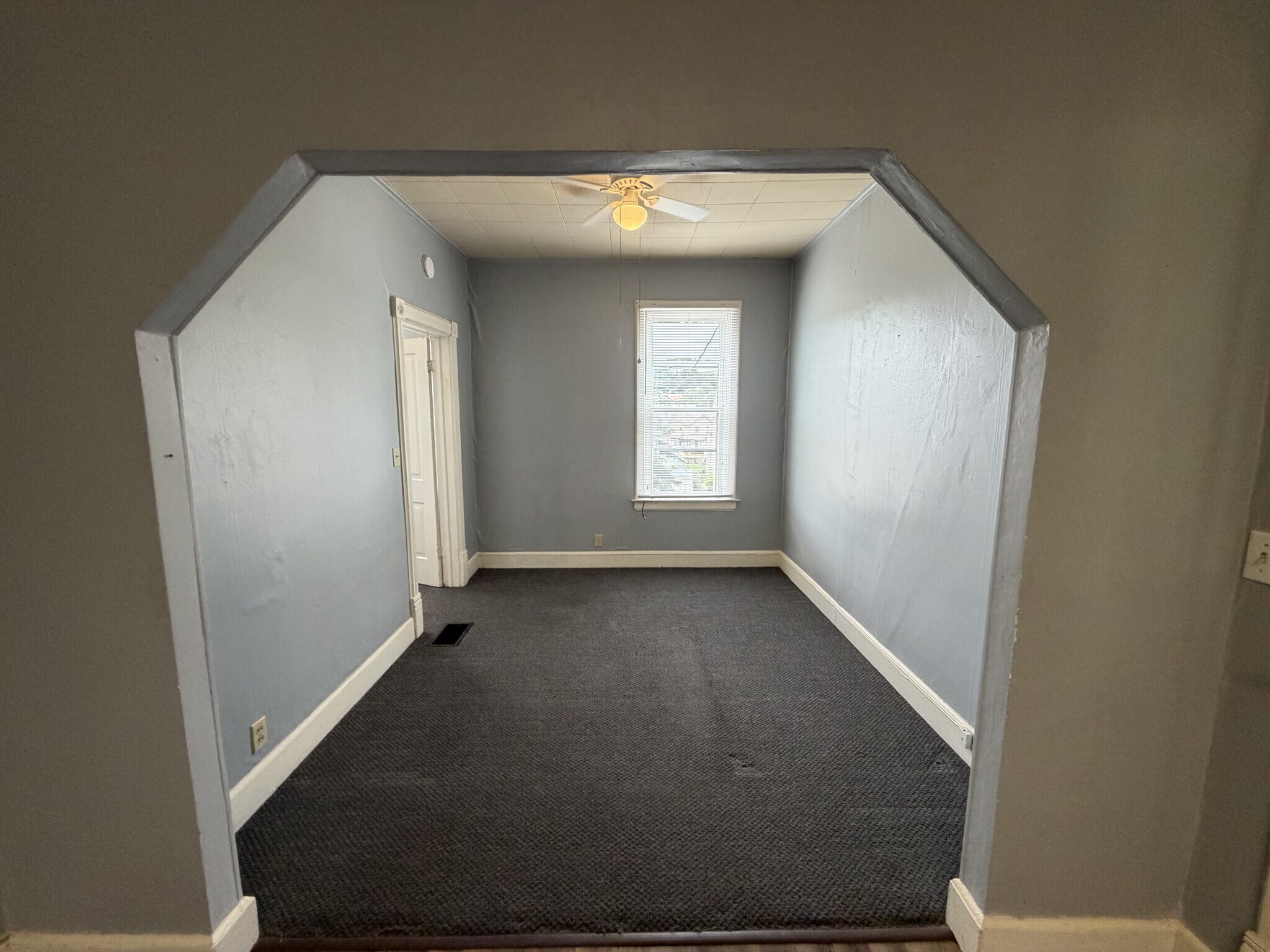 Building Photo - 2914 Pinard St
