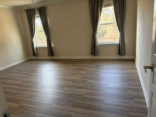 Building Photo - 4615 Fallow Ln