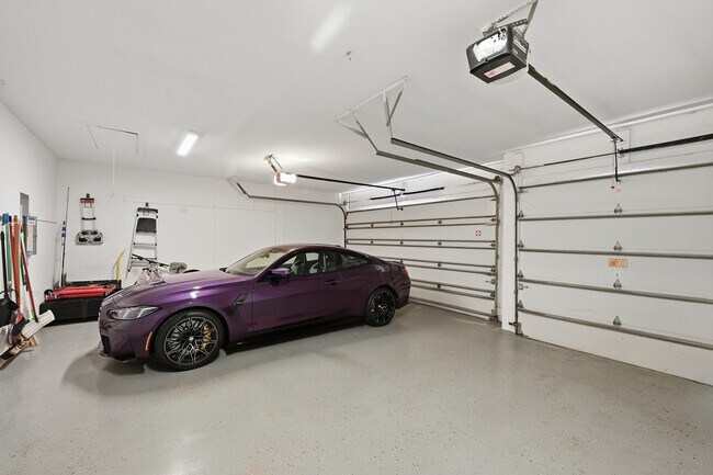 Building Photo - 5006 NW 24th Cir