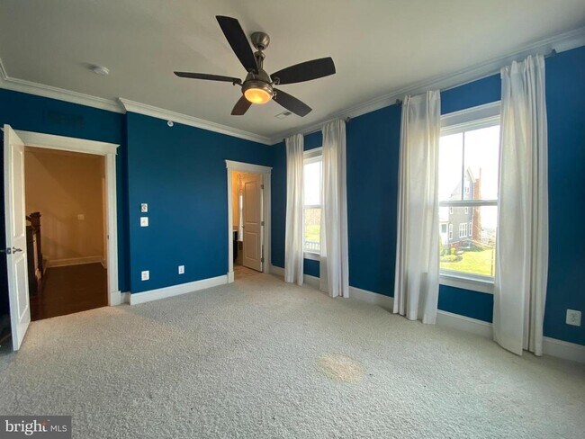 Building Photo - 2163 Potomac River Blvd