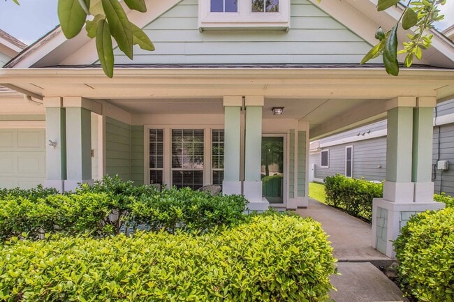 Building Photo - The Best in Texas: 3Bed/2Bath w/Spacious Ensuite