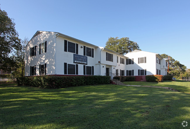 Southern Oaks - Southern Oaks Apartments