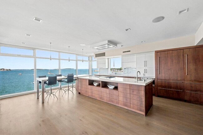 Building Photo - 35 Regatta Rd