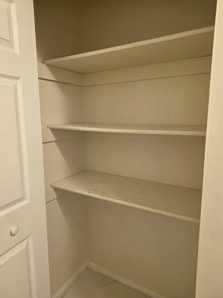 Building Photo - 2526 Taylor St