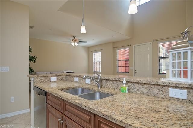 Building Photo - 11736 Izarra Way